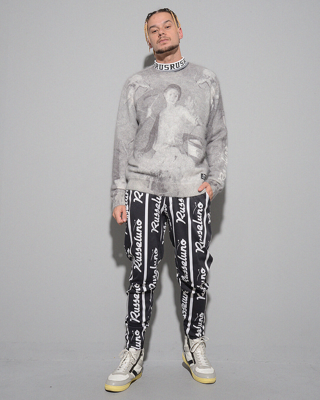 GRAPHIC KNIT SWEATER – Russeluno Globel Official