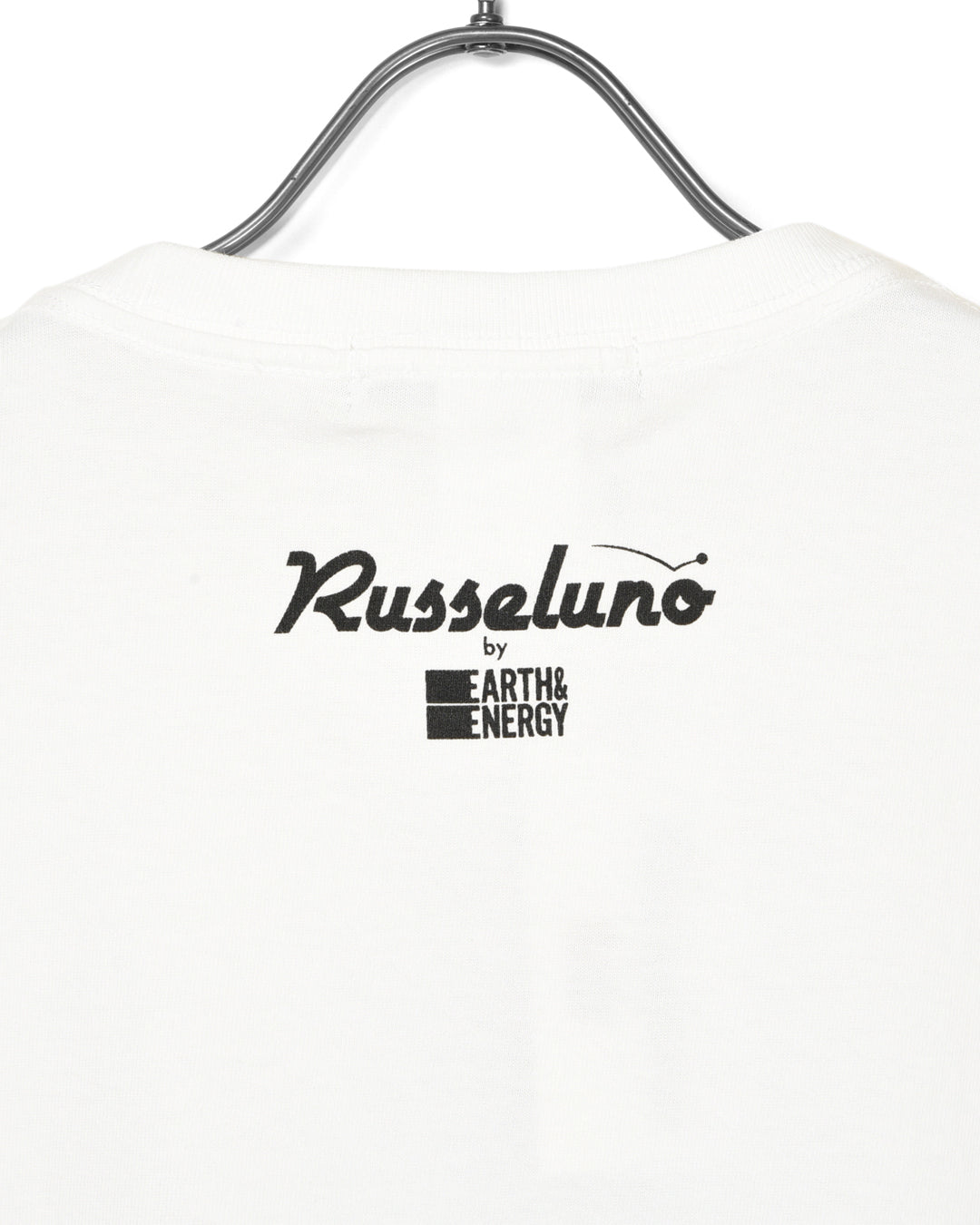 Camiseta Russeluno por E & E & E-Ki Nishimoto